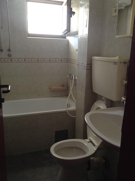 Kuca Tomovic Hotel Budva Bagian luar foto